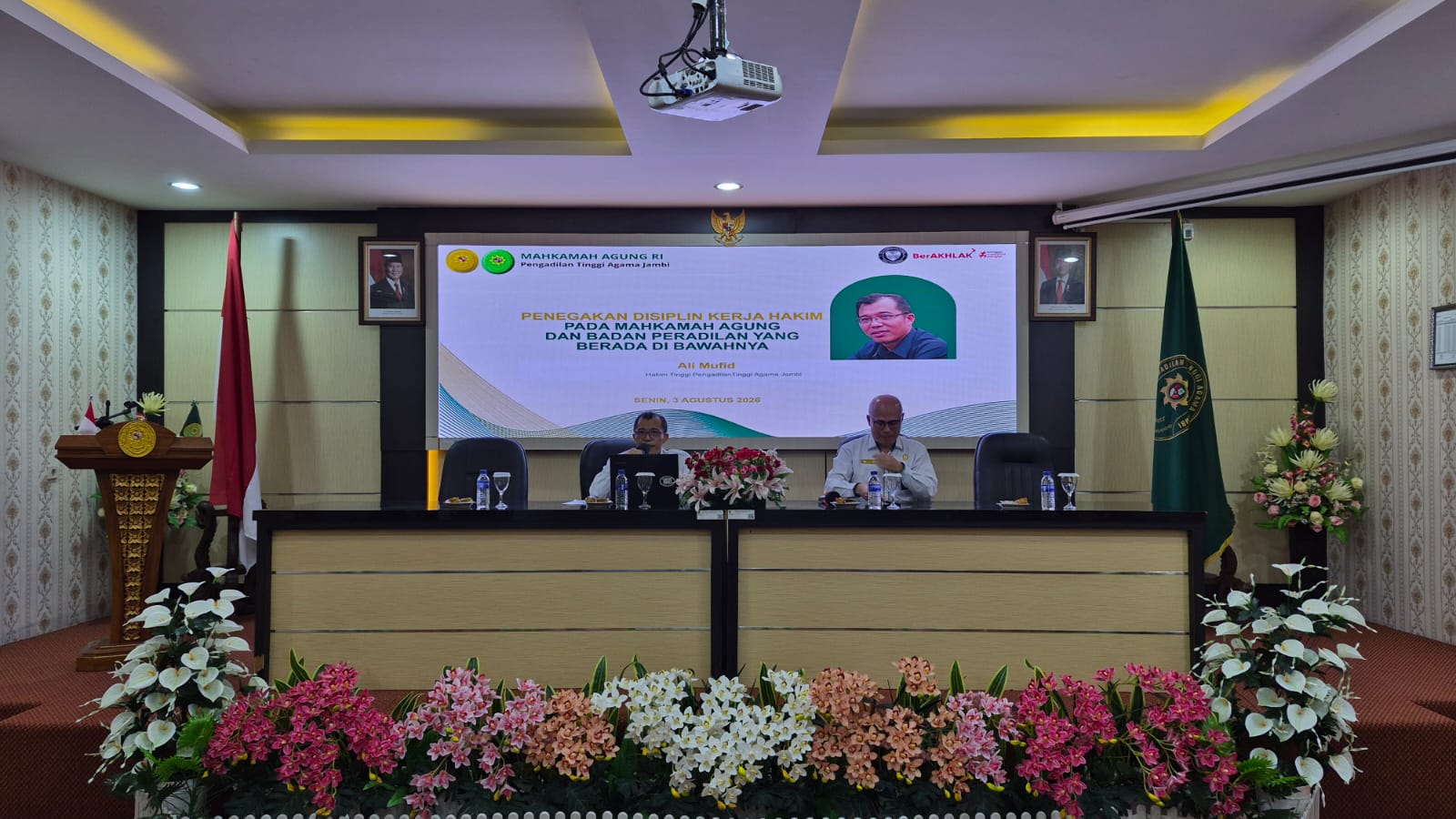 Pengadilan Tinggi Agama Jambi Selenggarakan Pembinaan Rutin Internal